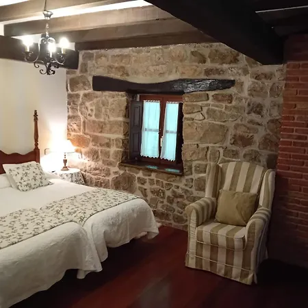 여관 La Punvieja *